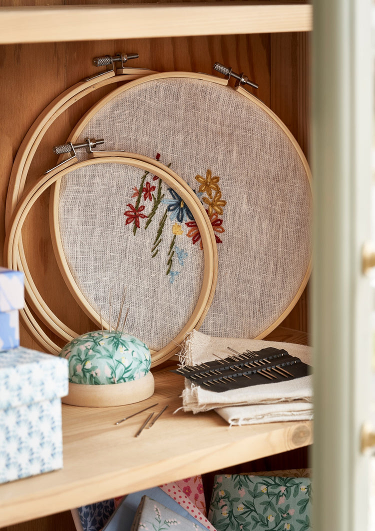 Embroidery hoop