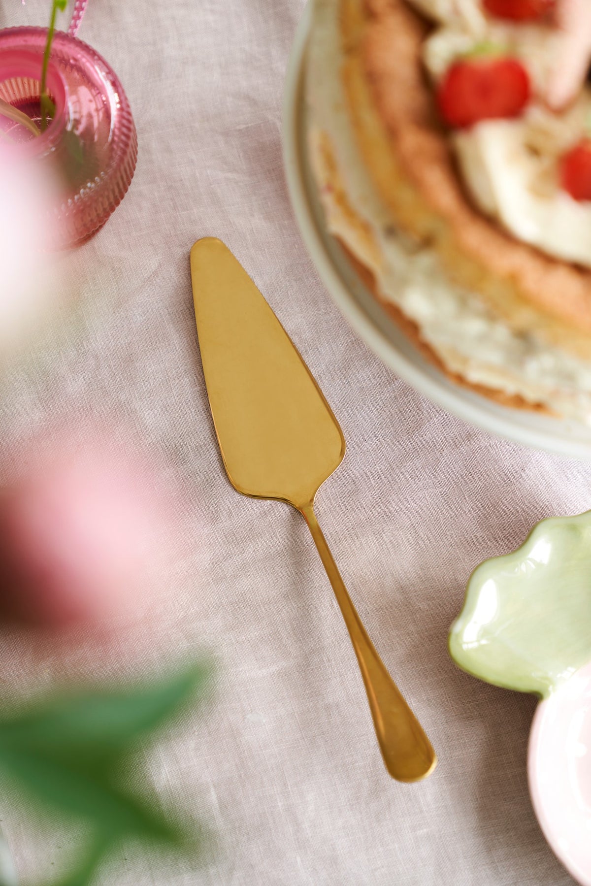 Cake spatula