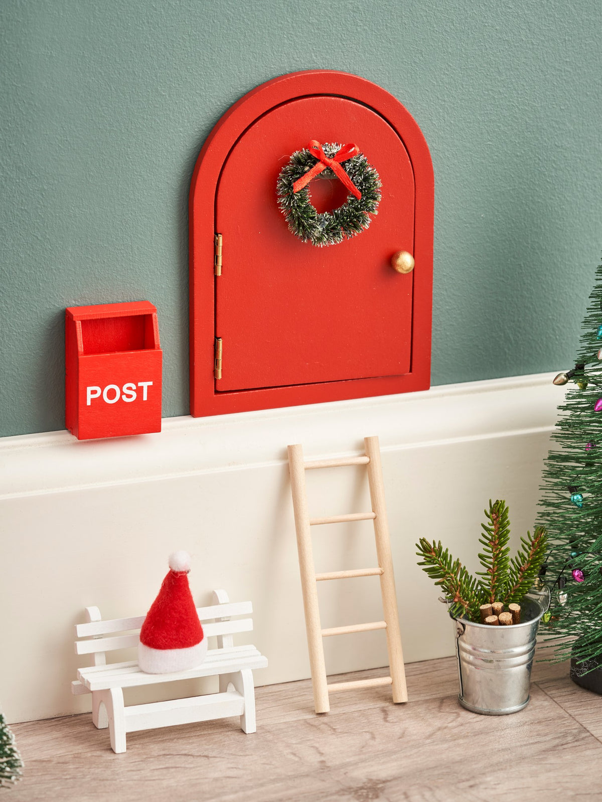 Mini set for Christmas elf