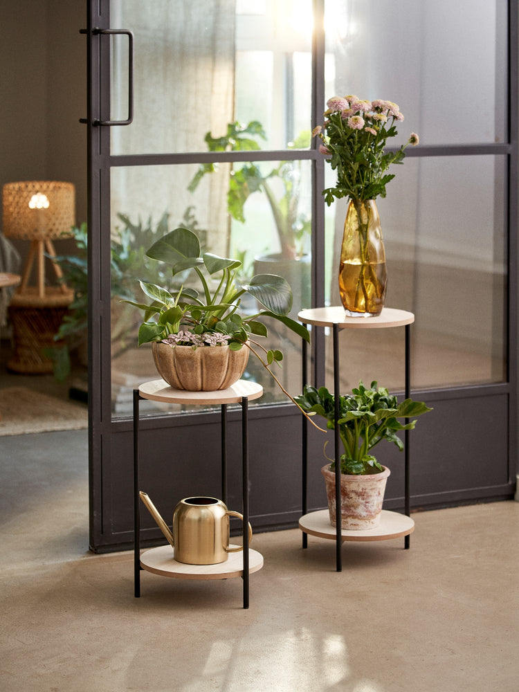 Plant stand