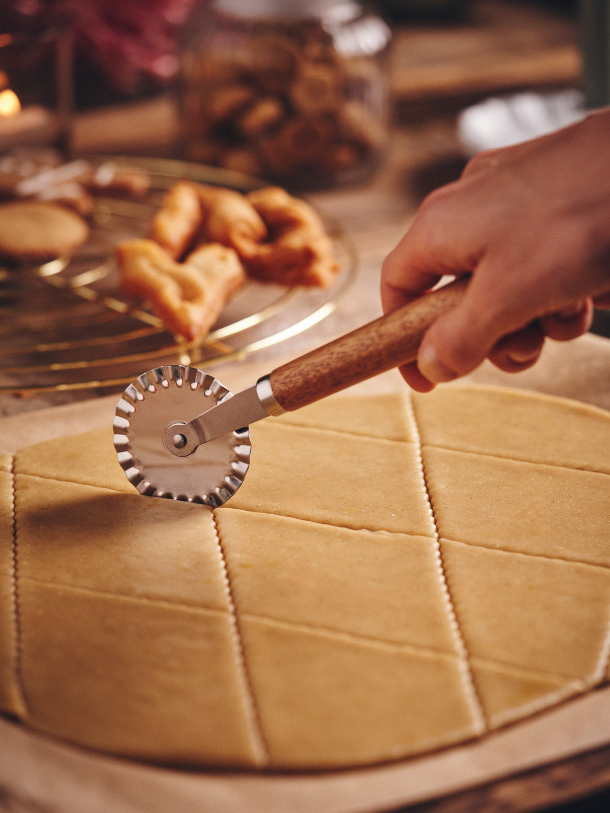 Pastry wheel