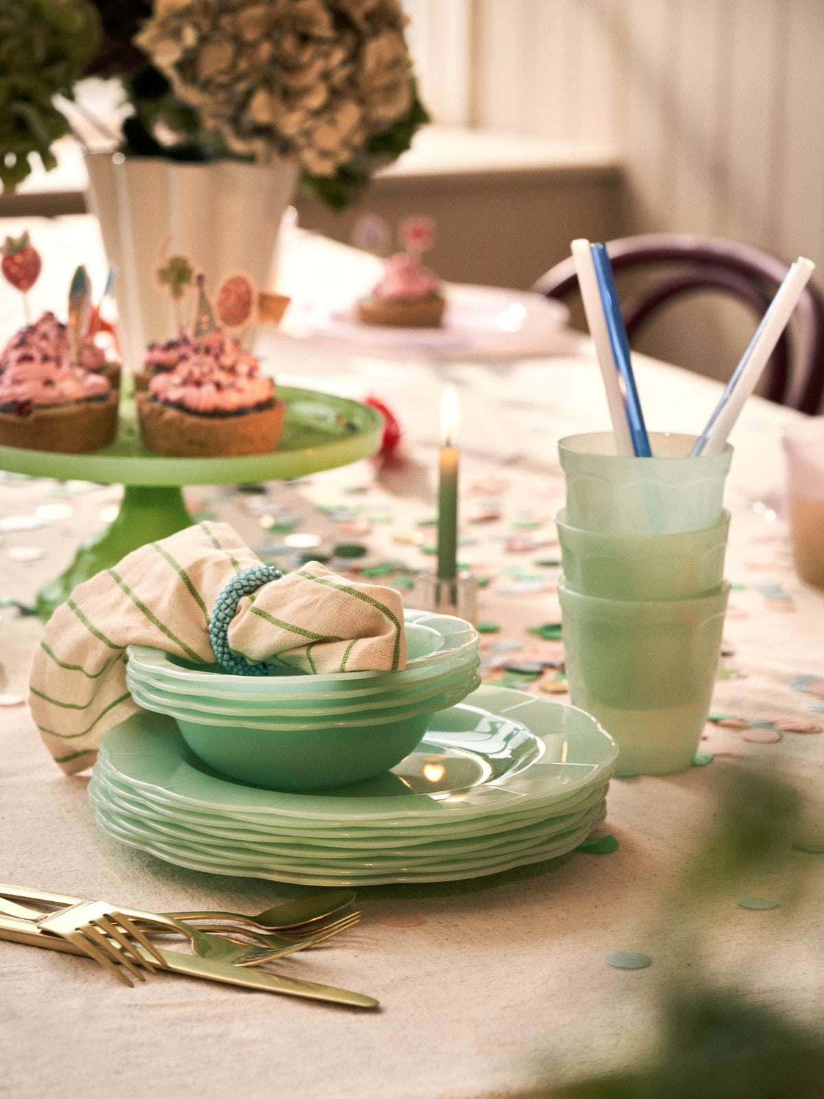 Reusable plastic bowls 4-pack