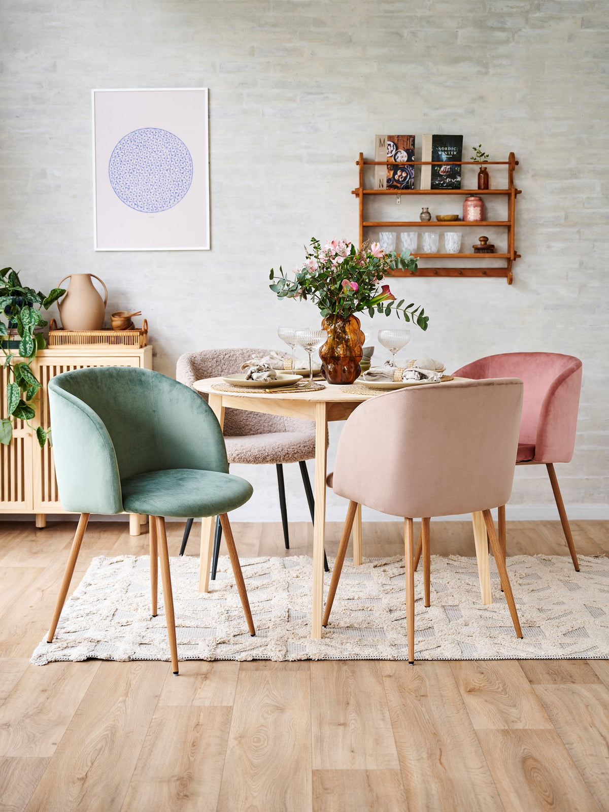 ANNA Velvet dining chair with arm rest