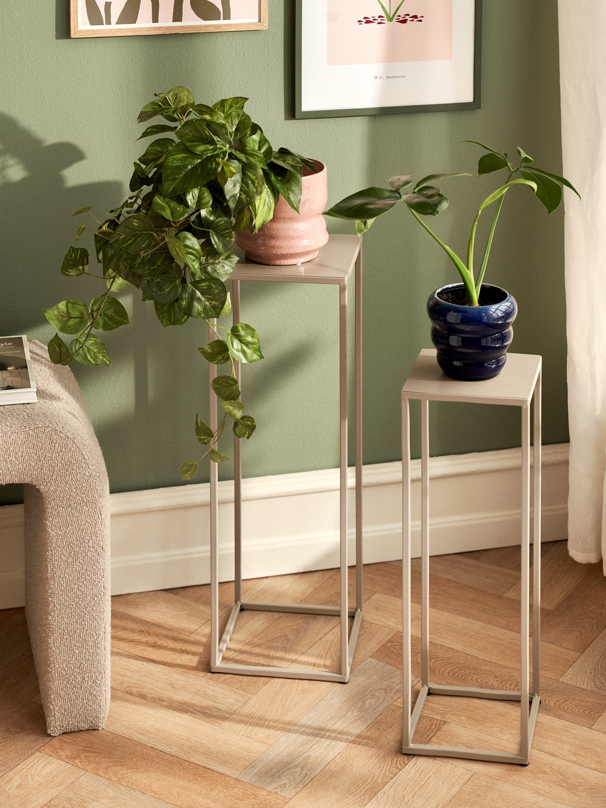 Plant stand