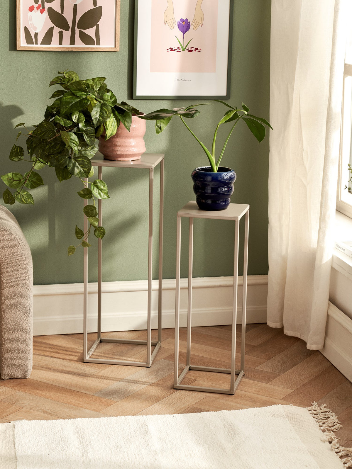Plant stand