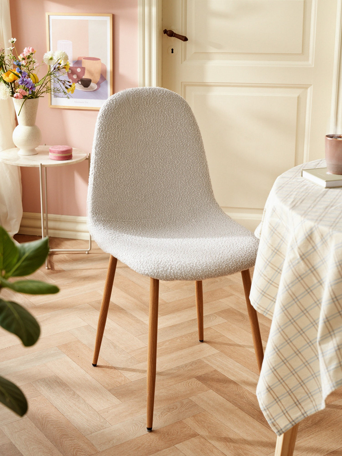 CLARA Bouclé dining chair
