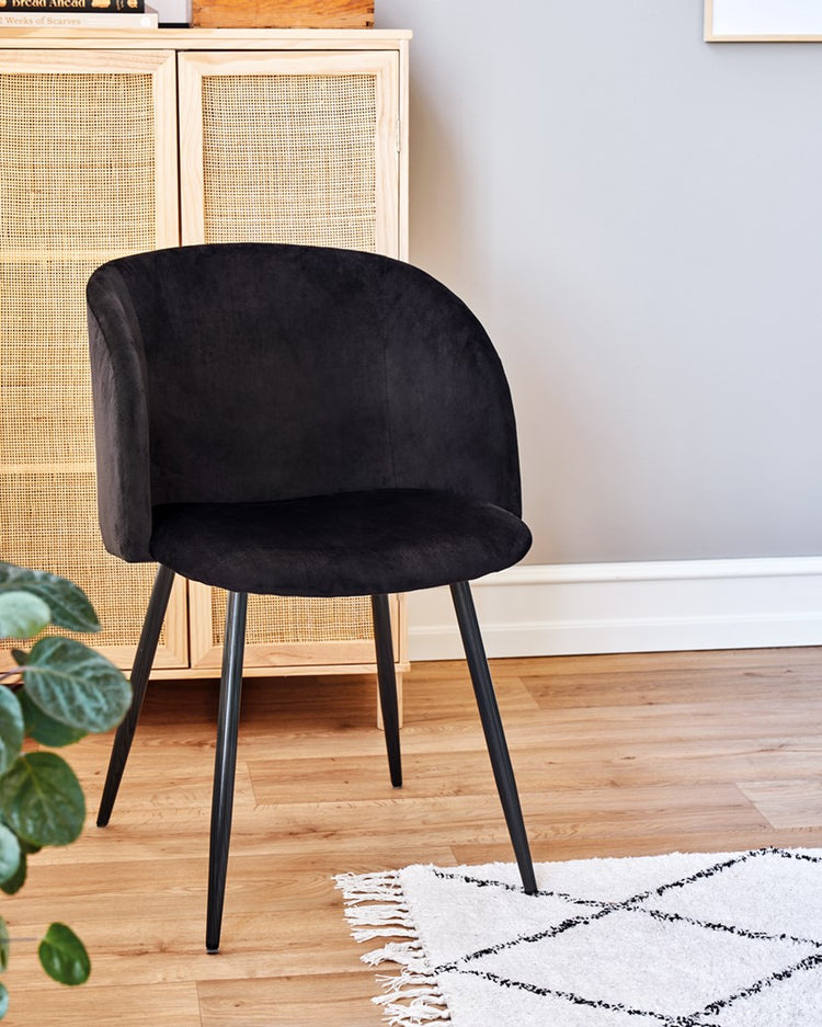 ANNA Velvet dining chair with arm rest