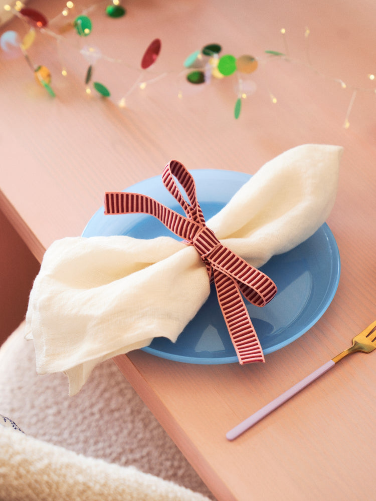 Reusable plastic plates for children