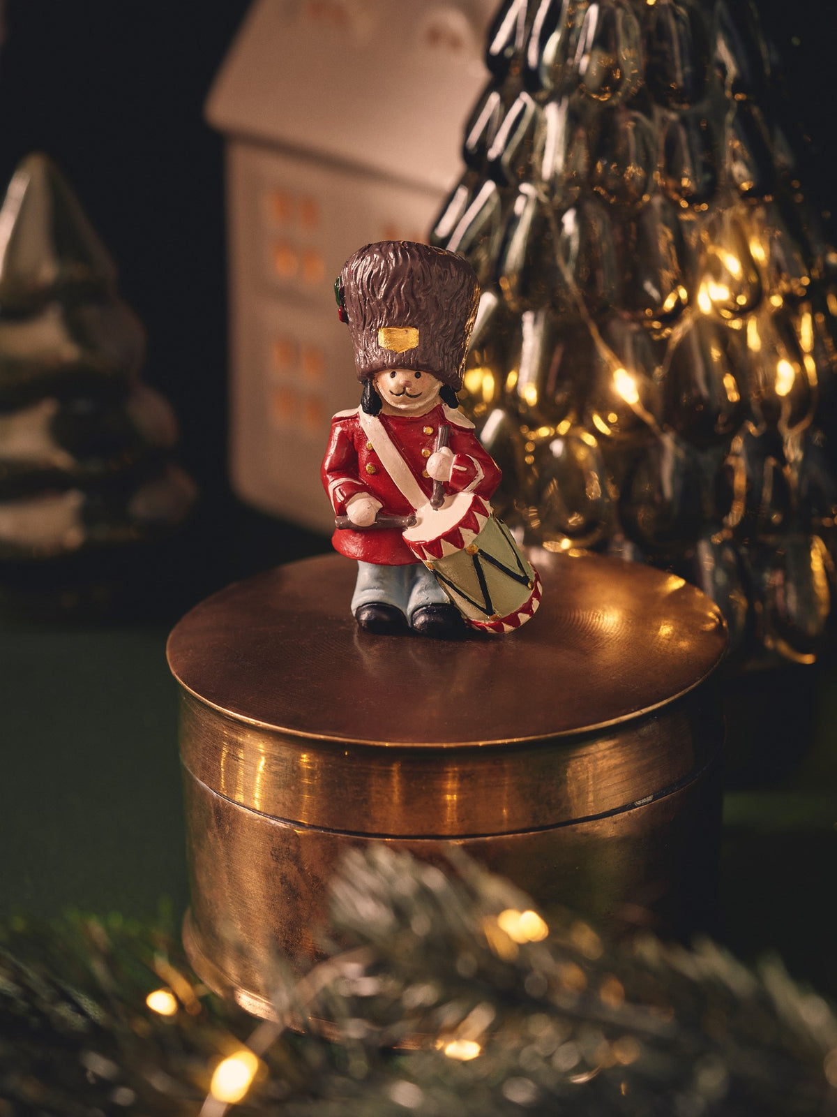 Tin soldier figurine