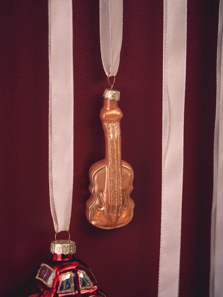 Violin ornament