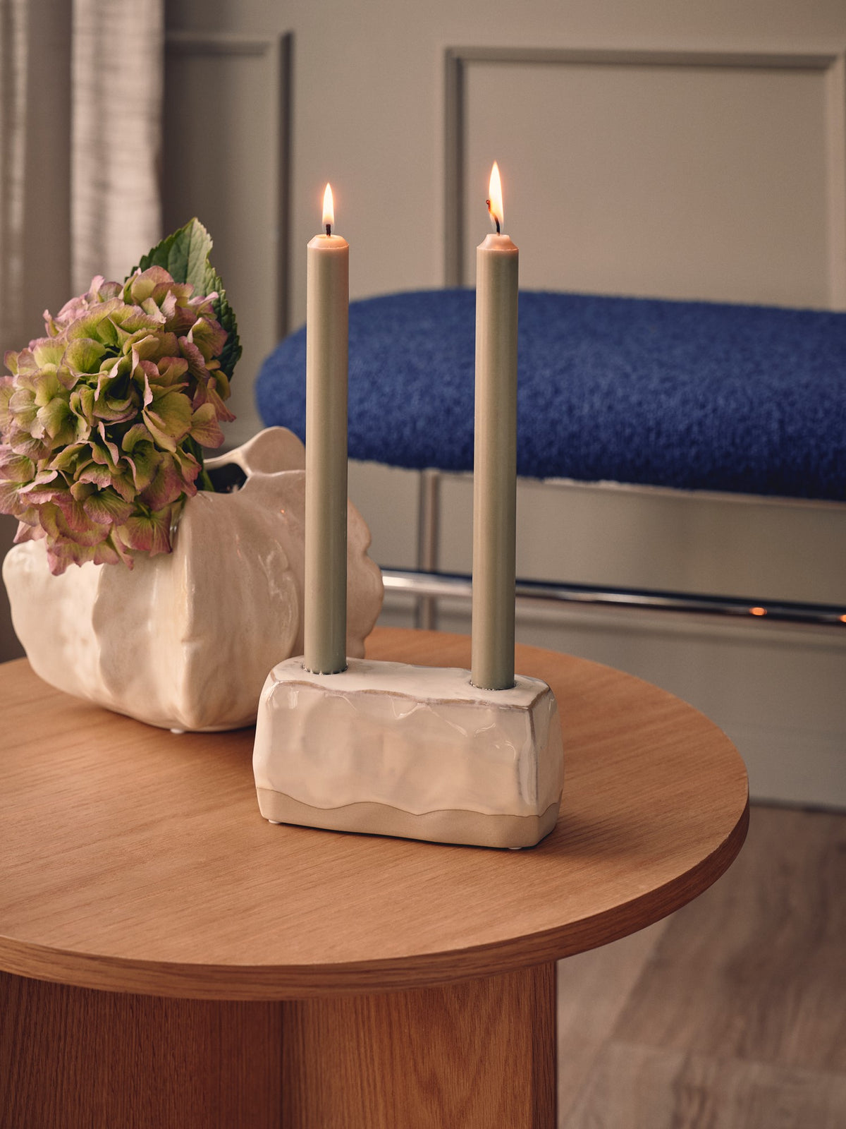 Candle holder