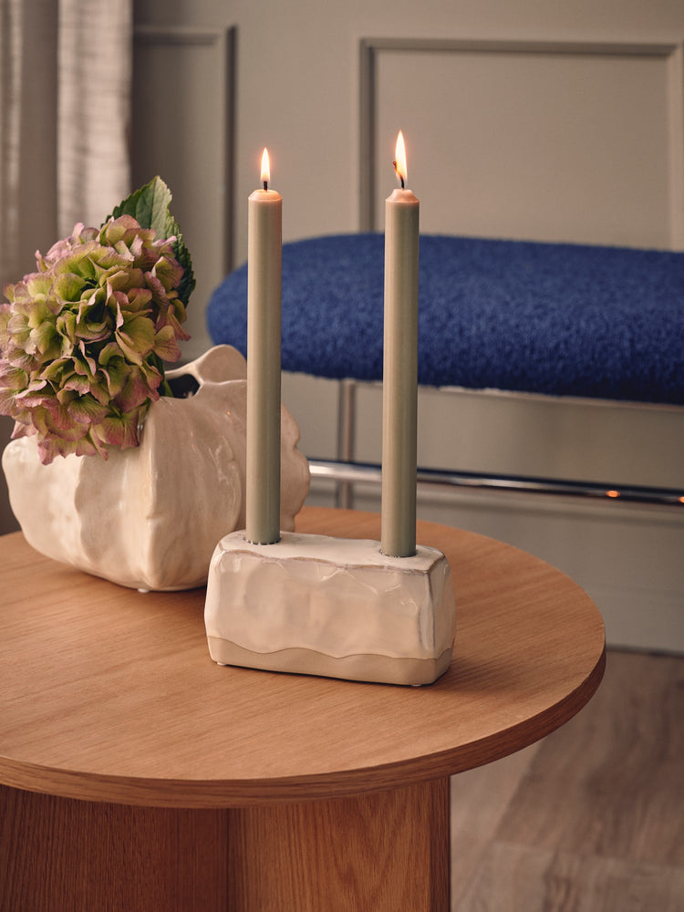 Candle holder