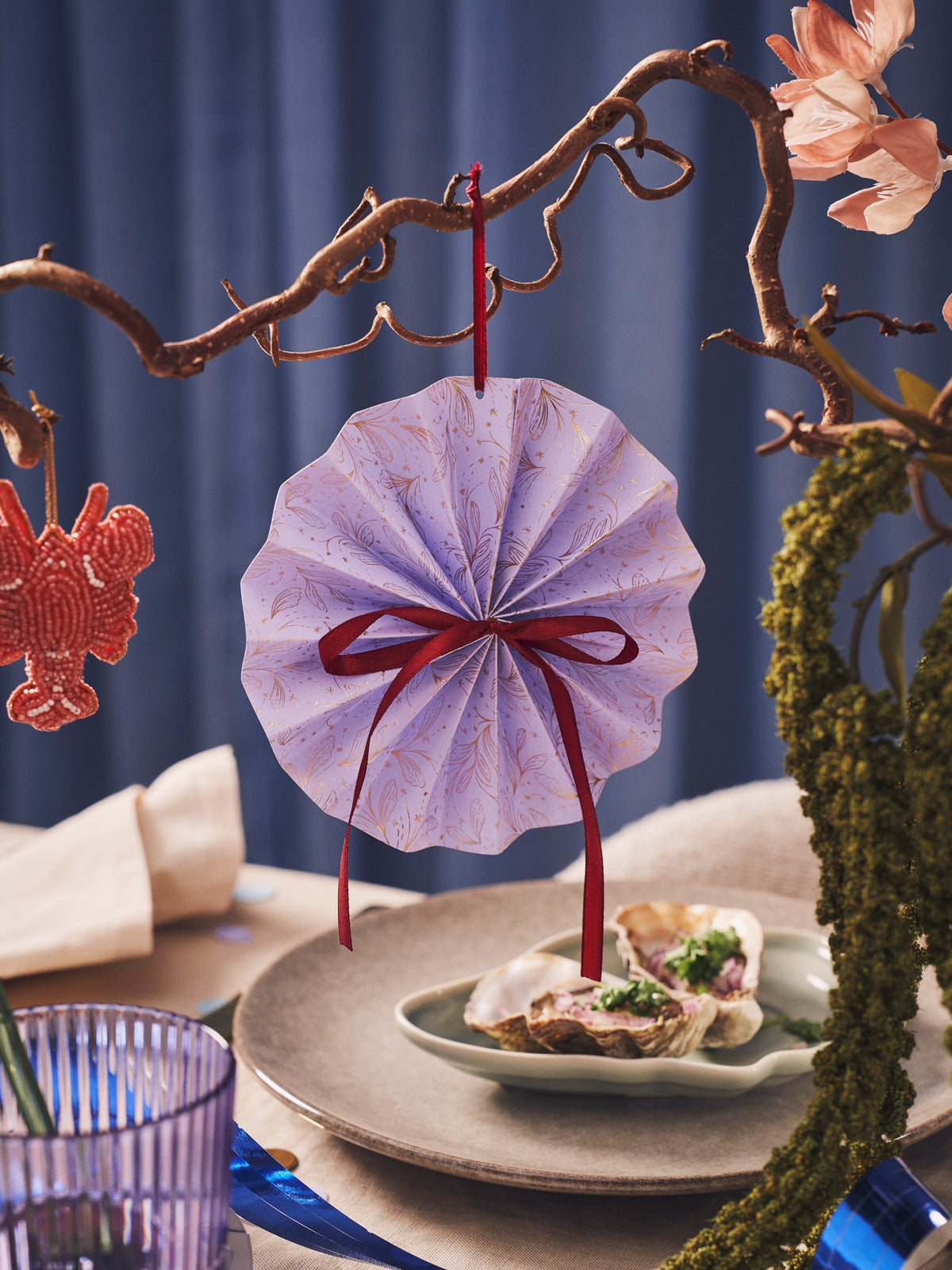 Hanging rosette