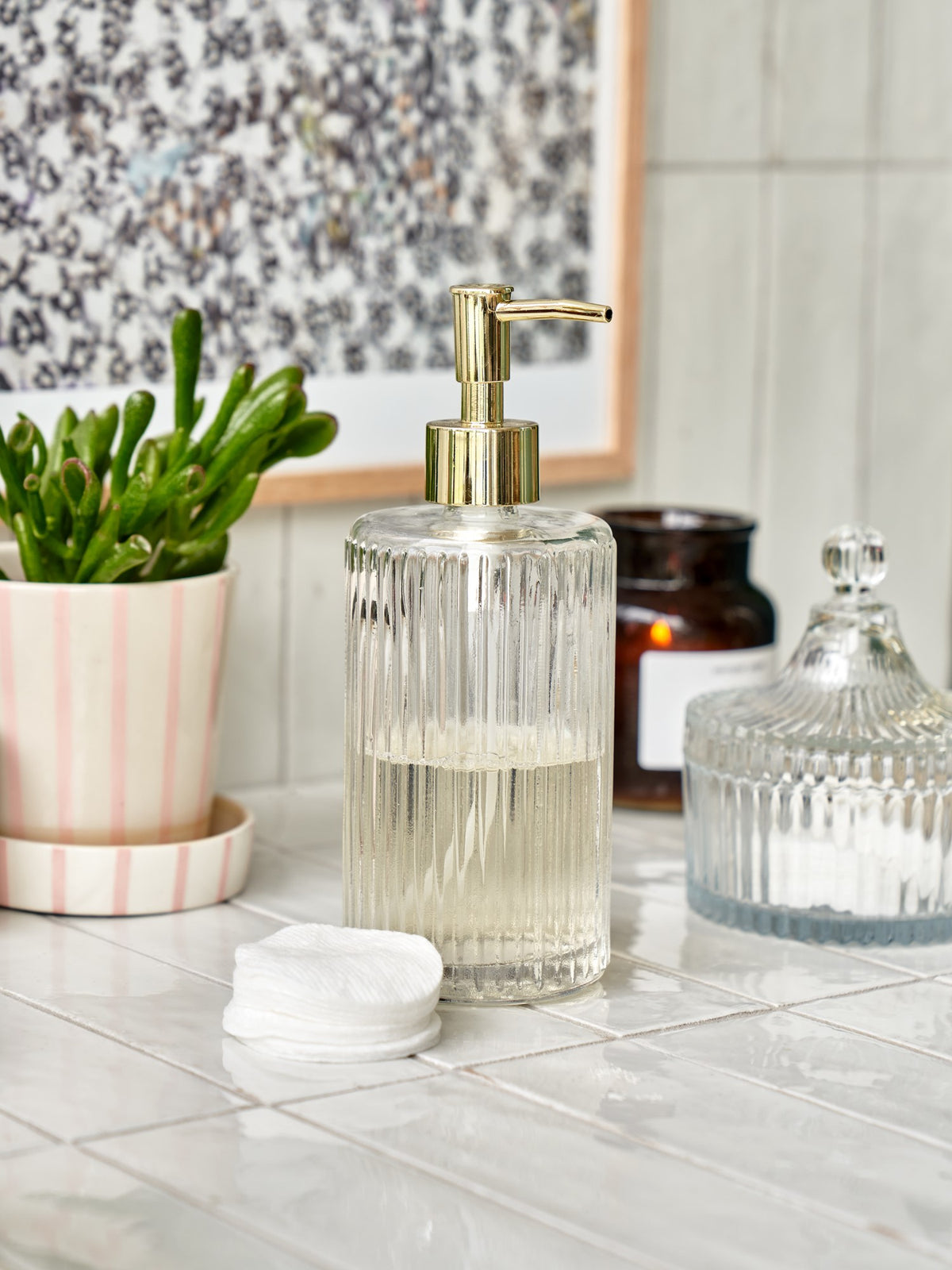 Soap dispenser