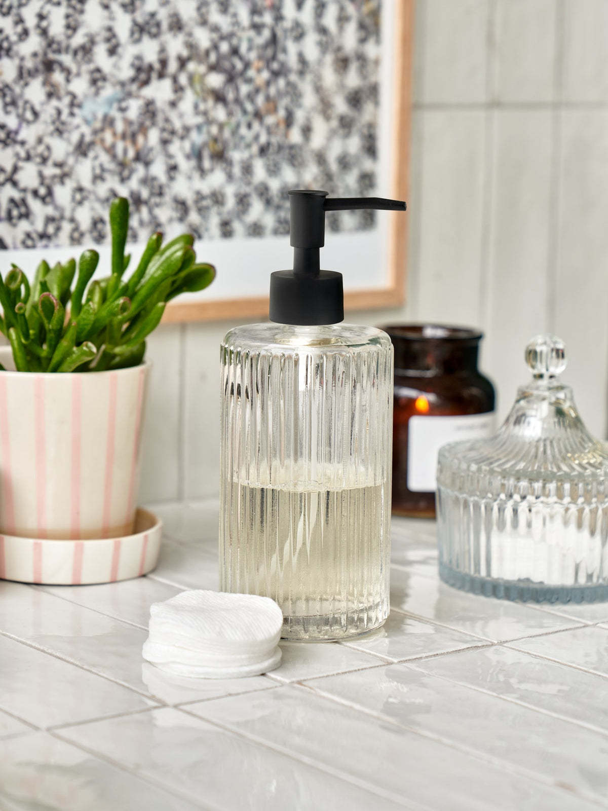 Soap dispenser