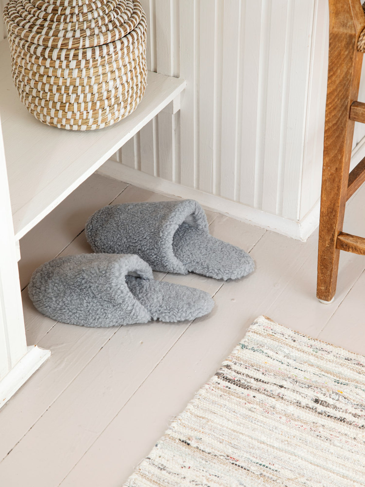 Slippers one-size