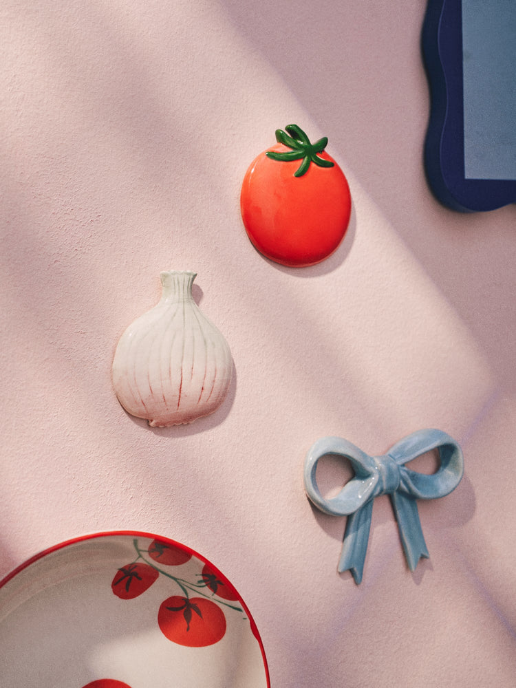 Garlic wall decoration