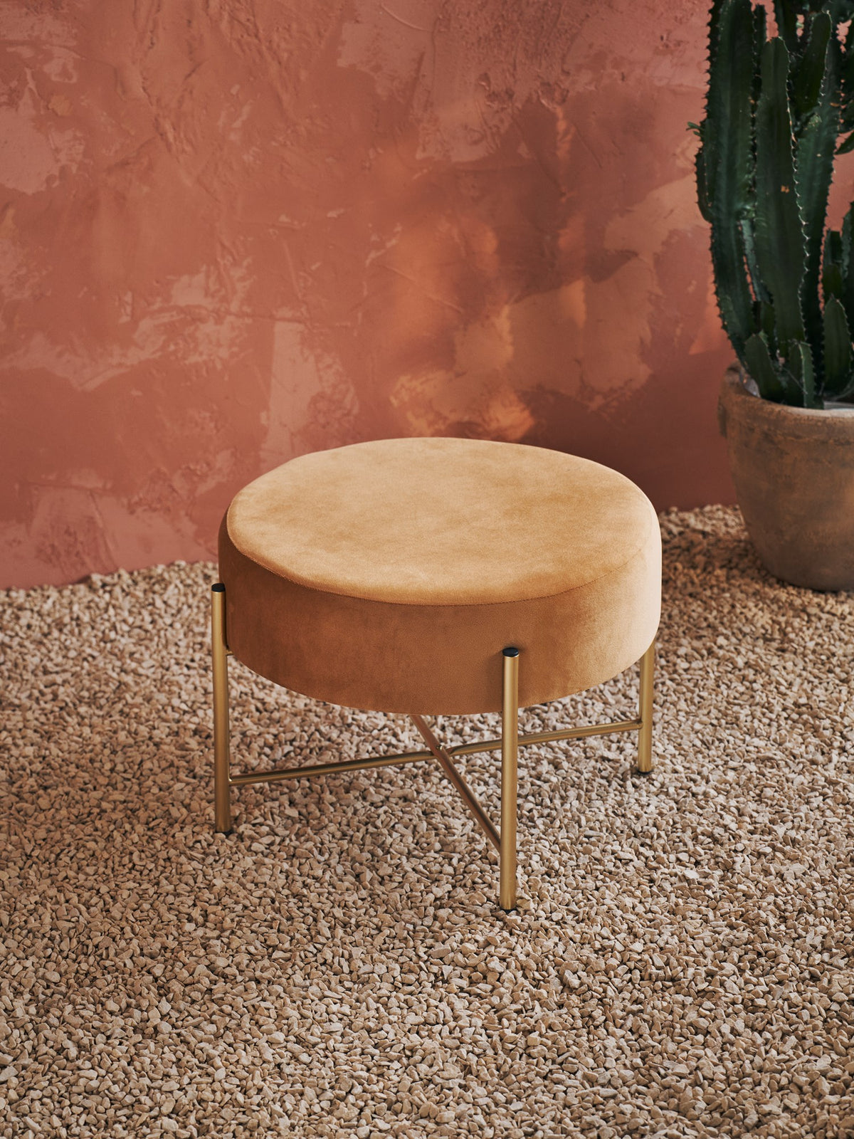 Pouffe on legs