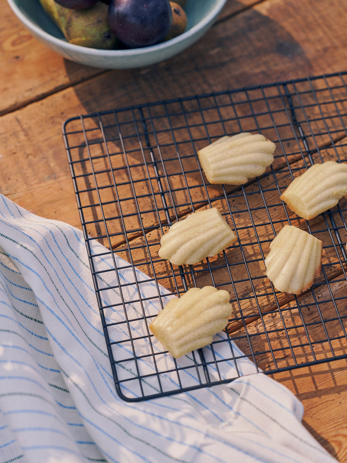 Cooling rack