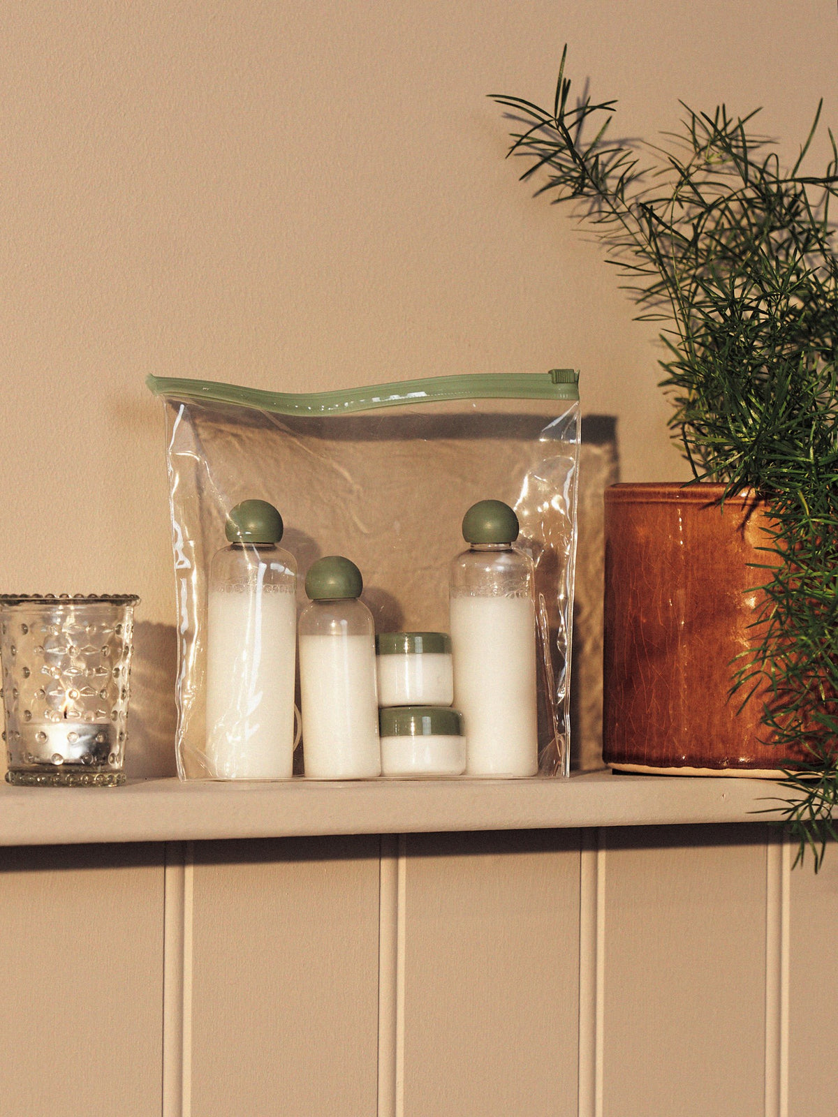 Travel container set