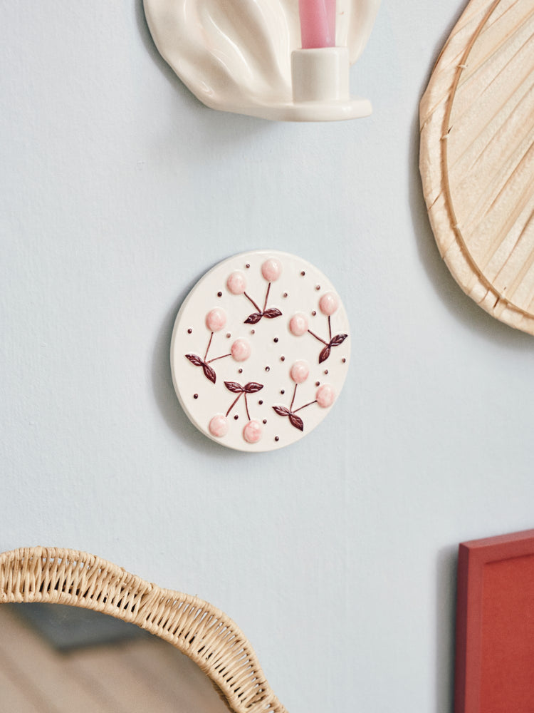 Deco wall plate