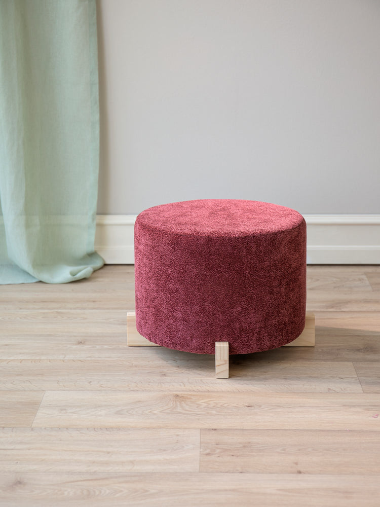 Pouffe with foot