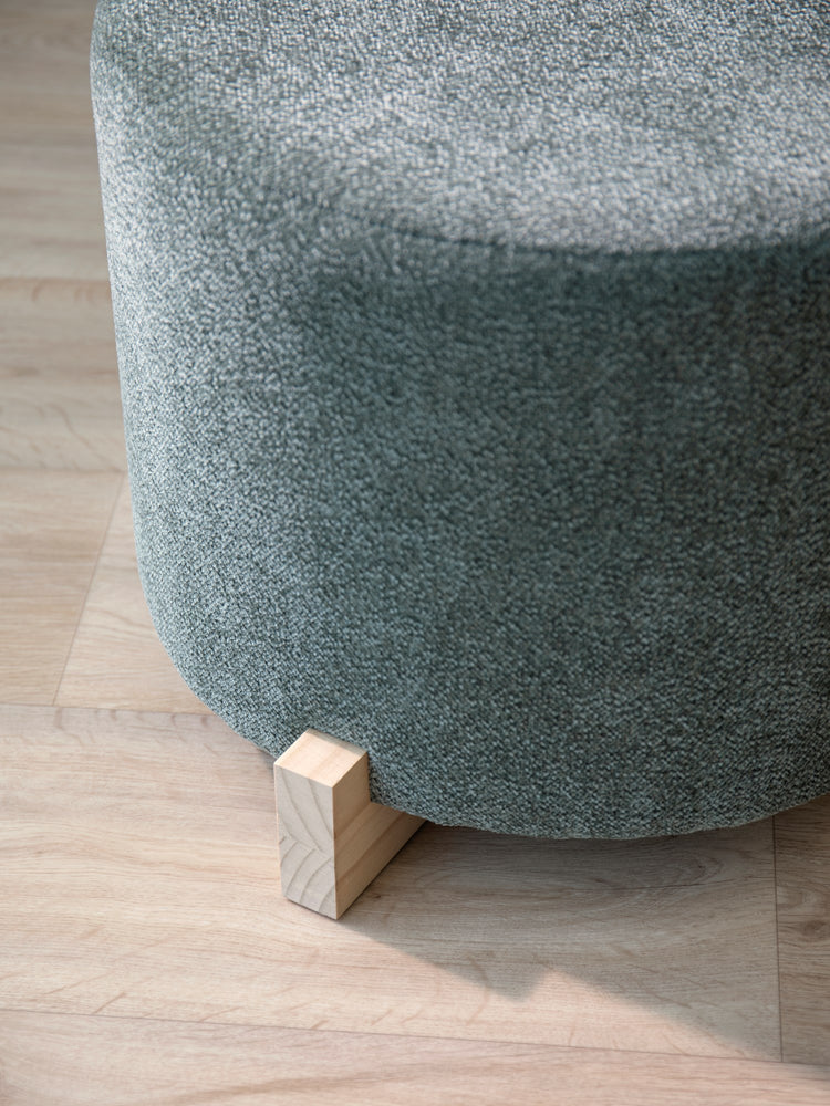 Pouffe with foot