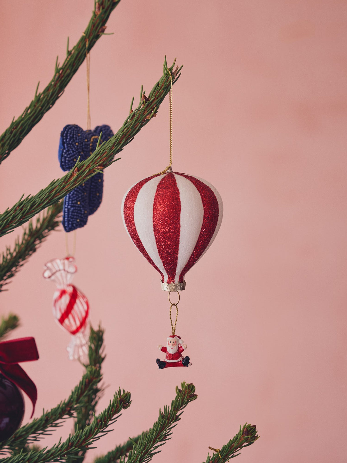 Hot air balloon ornament