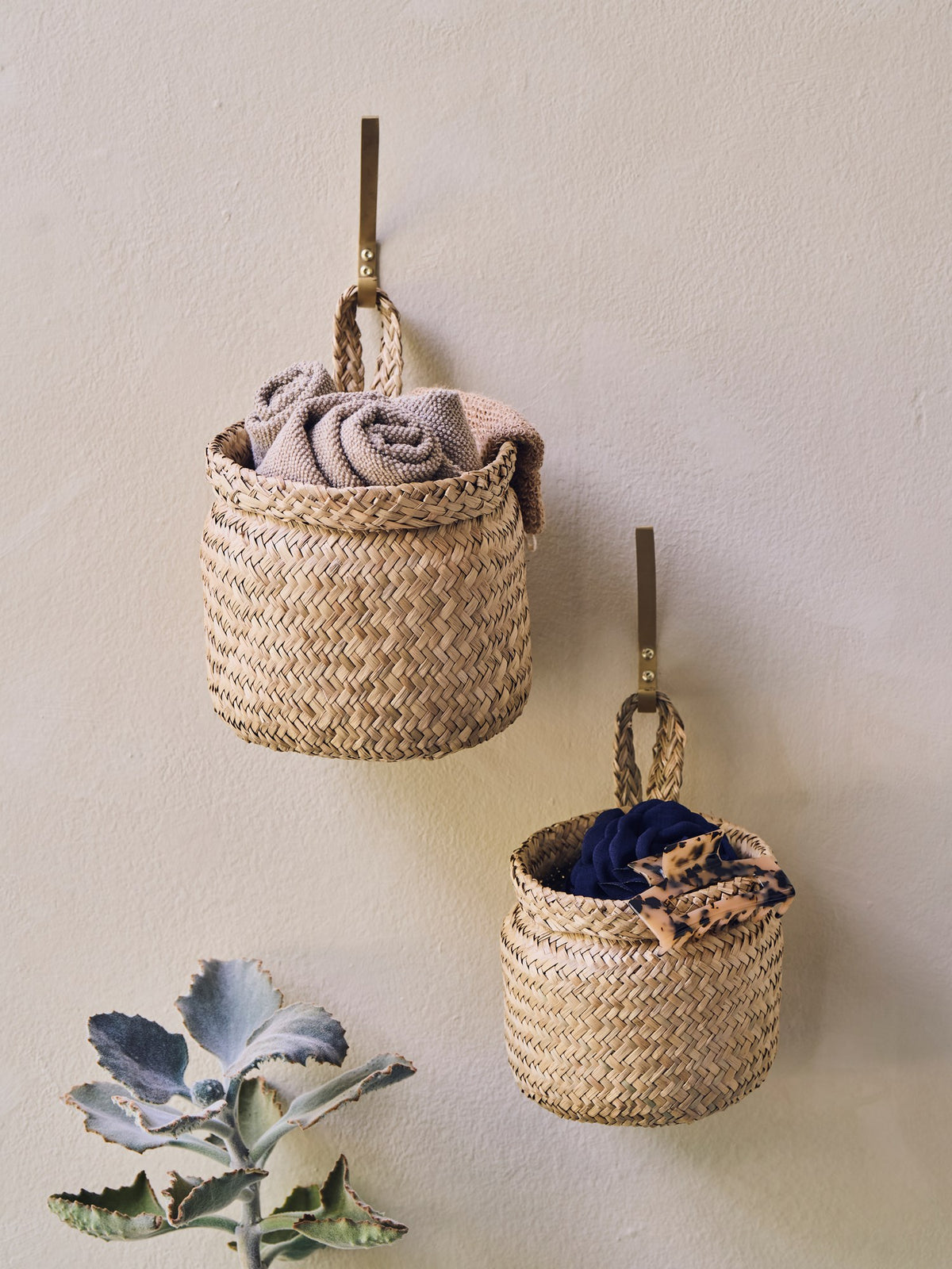 Hanging basket