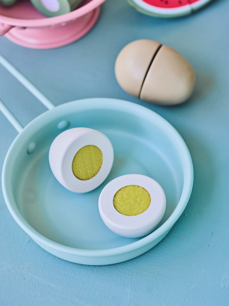 Wooden toy egg
