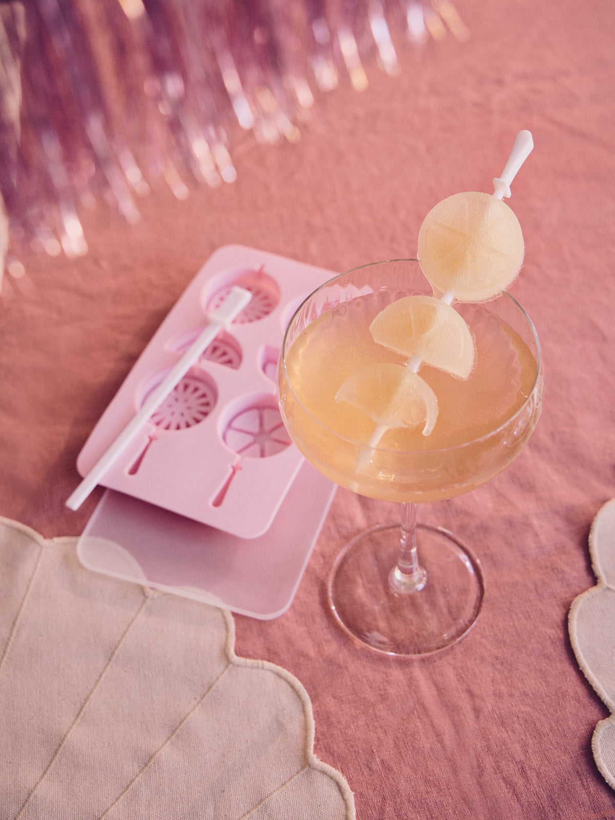 Cocktail stick ice cube mould