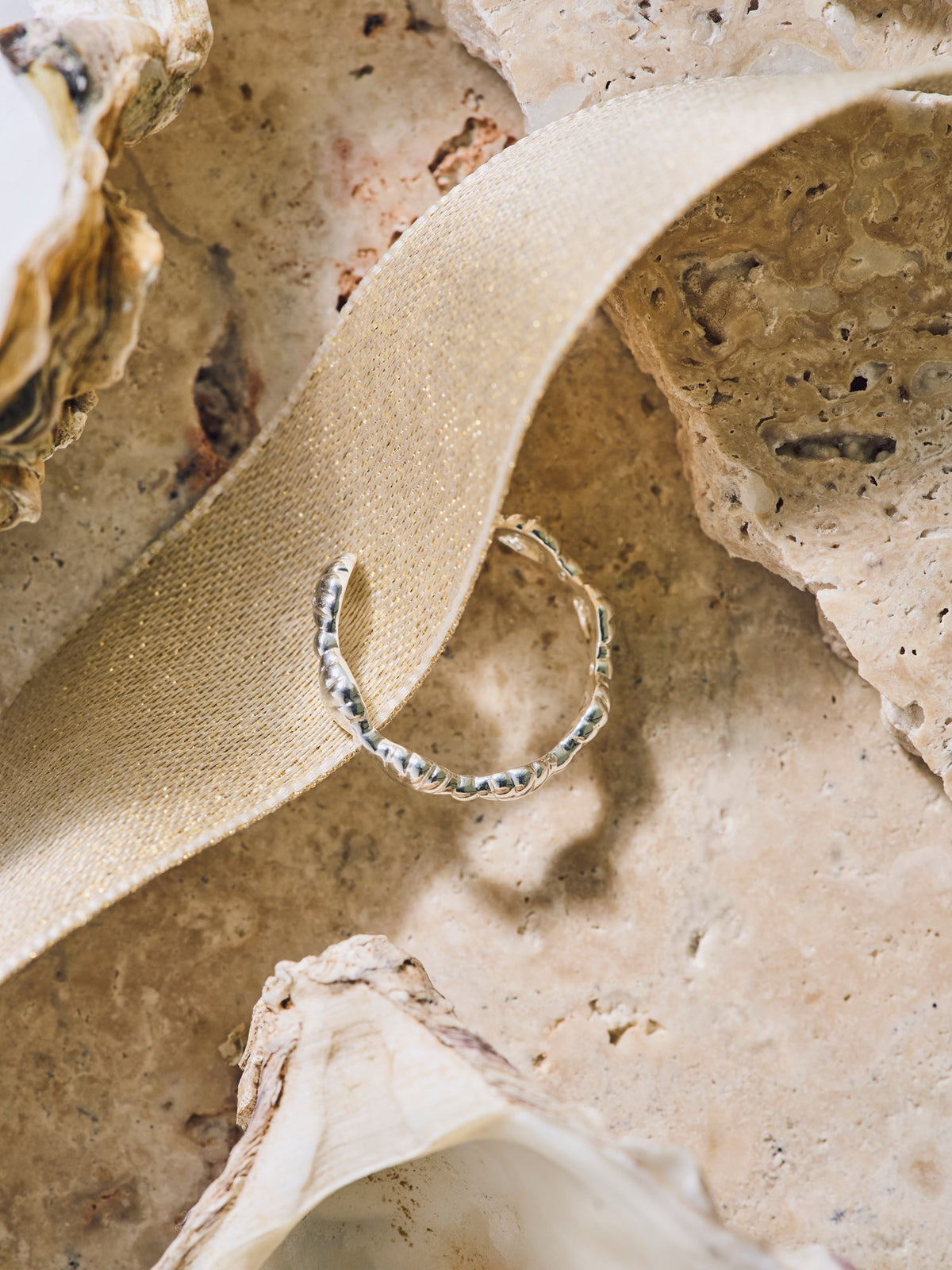 Finger ring