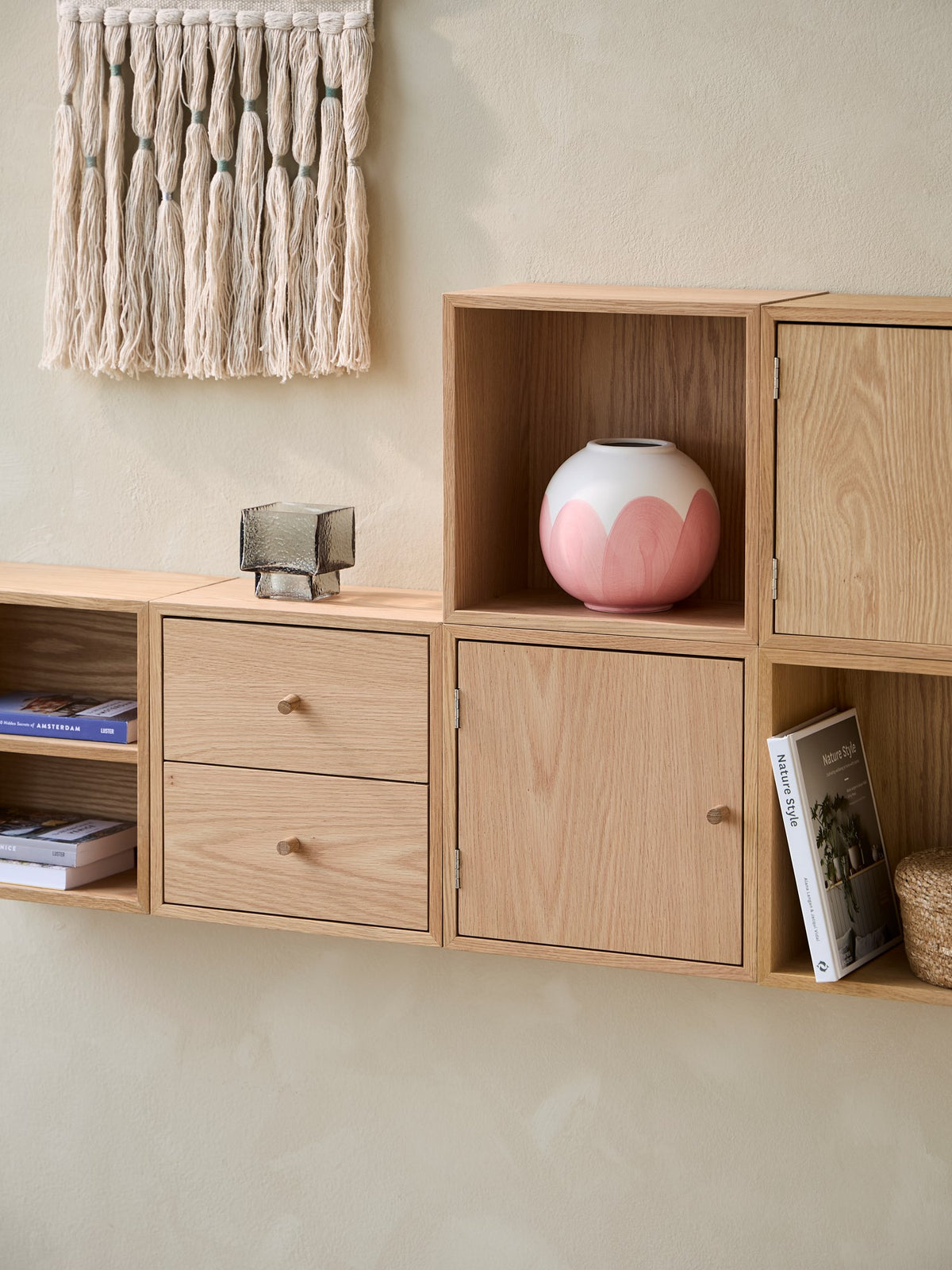 Cube shelf