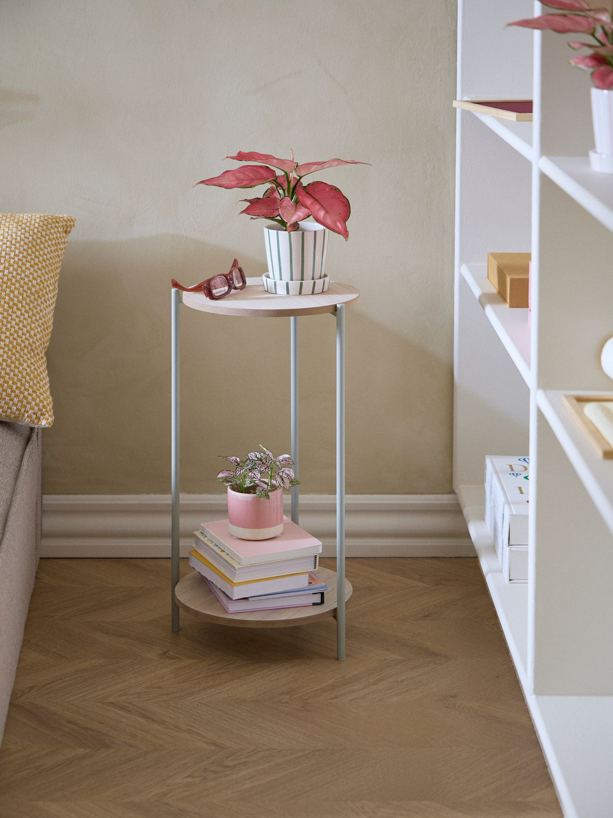 Plant stand