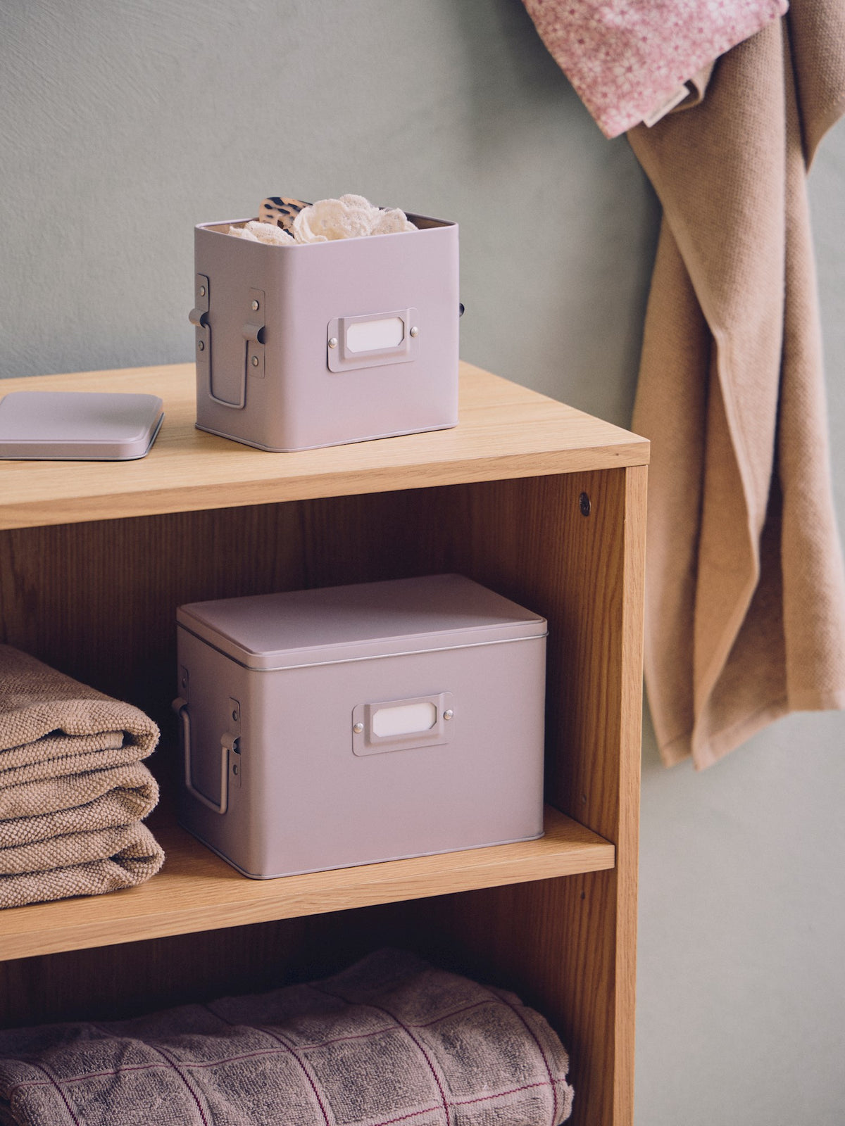 Metal storage box