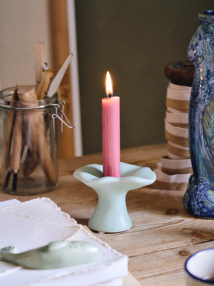 Candle holder