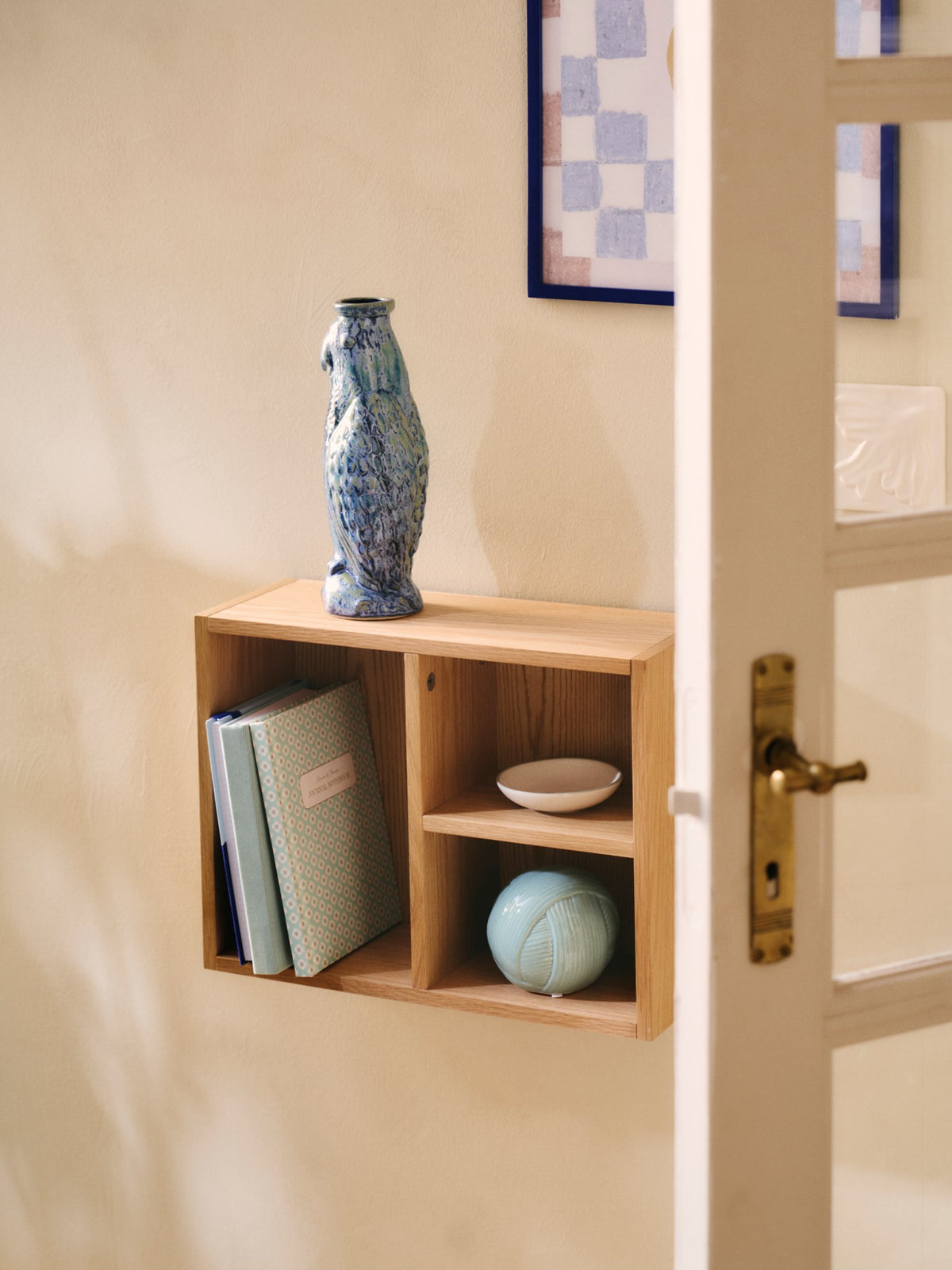 Wall shelf