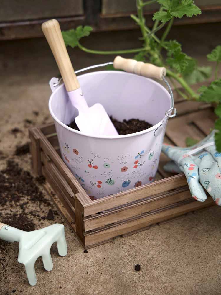 Children's garden bucket