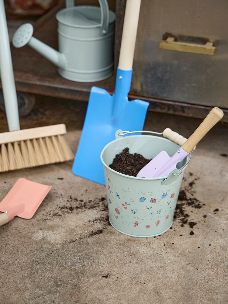 Children's garden bucket