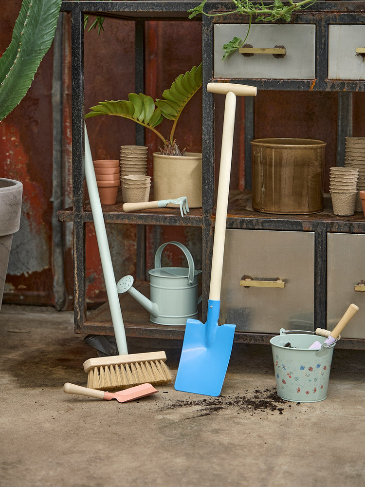 Children's garden spade