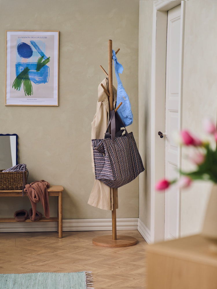 Oak coat stand