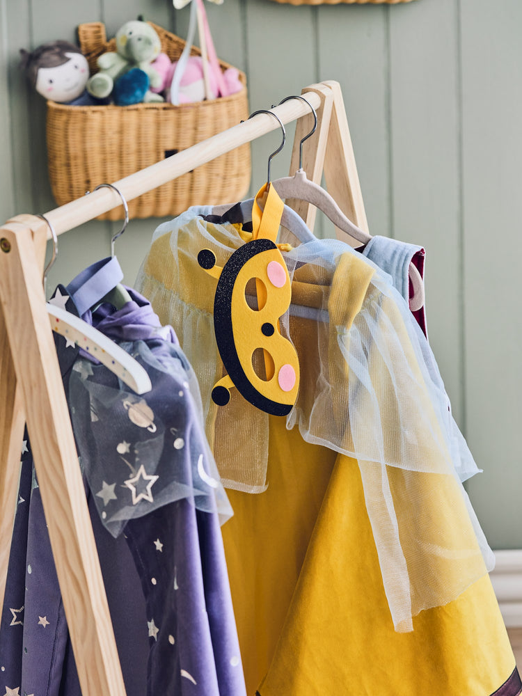 Bumblebee dress-up set