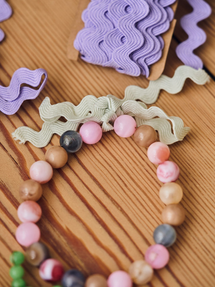 Wavy ribbon