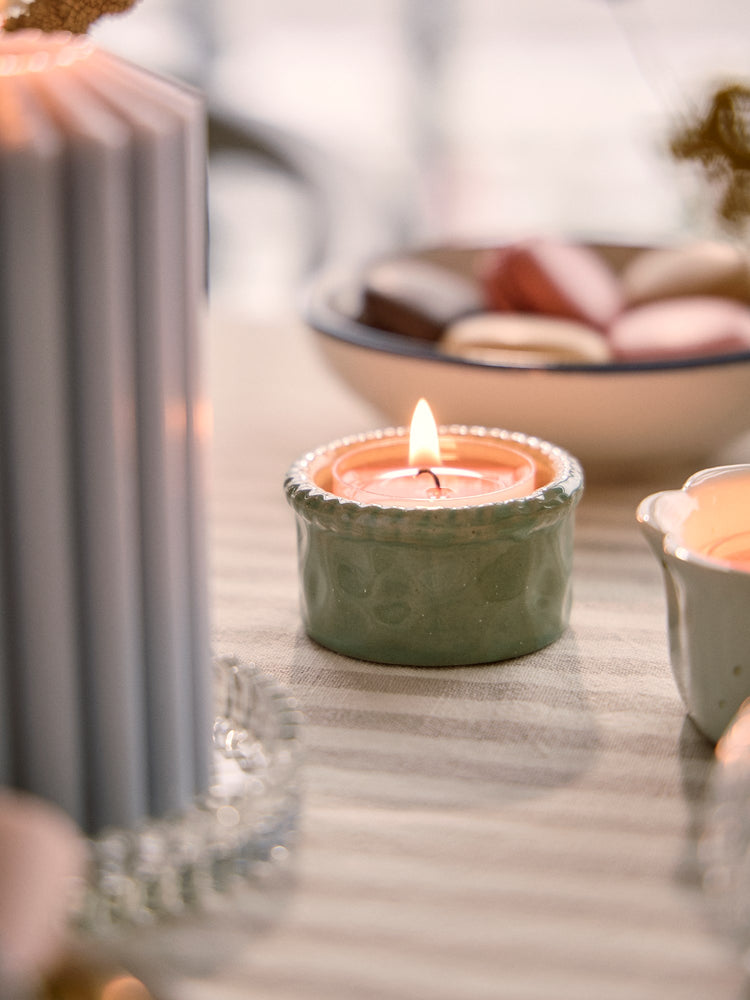 Tealight holder