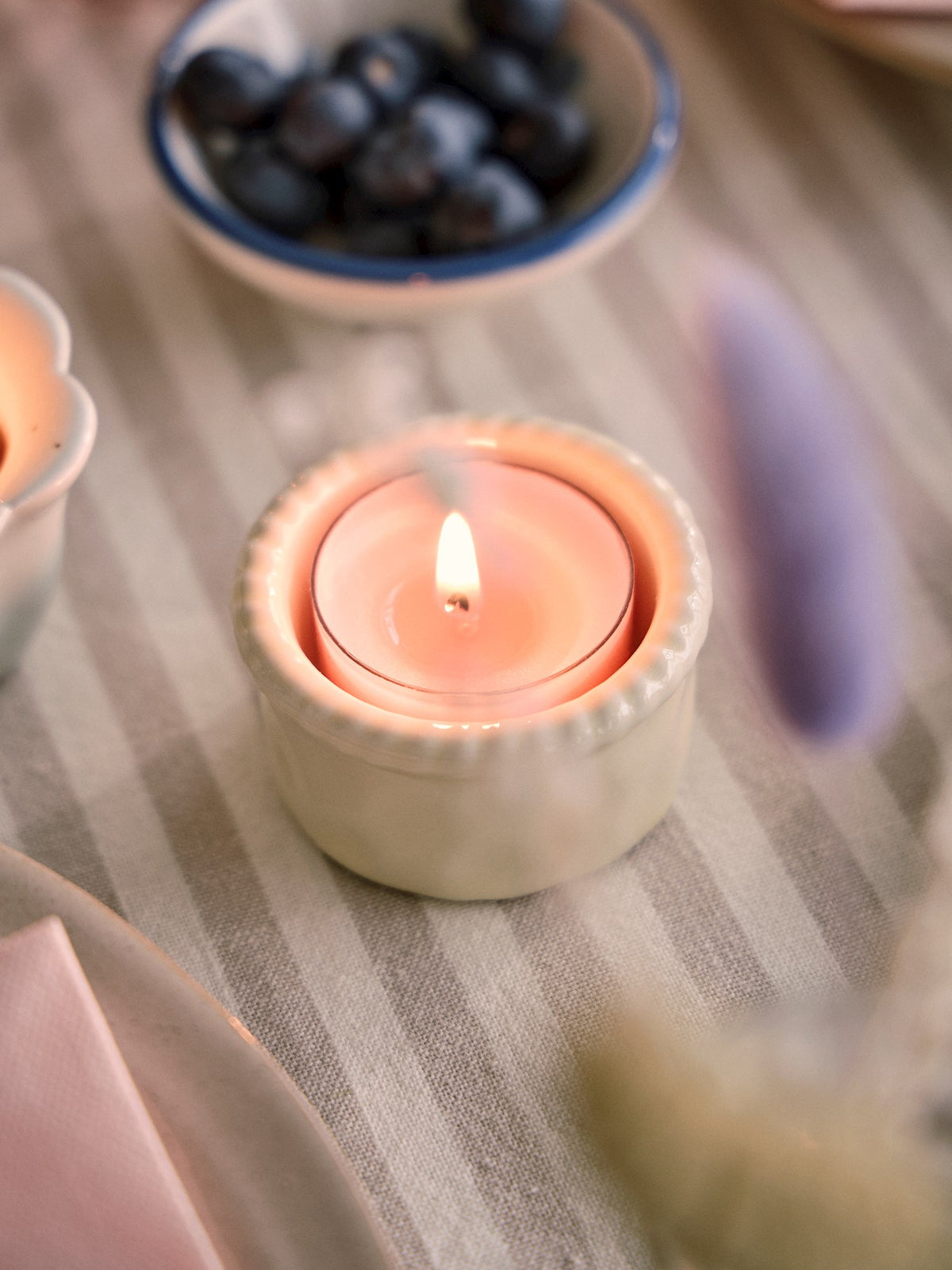 Tealight holder