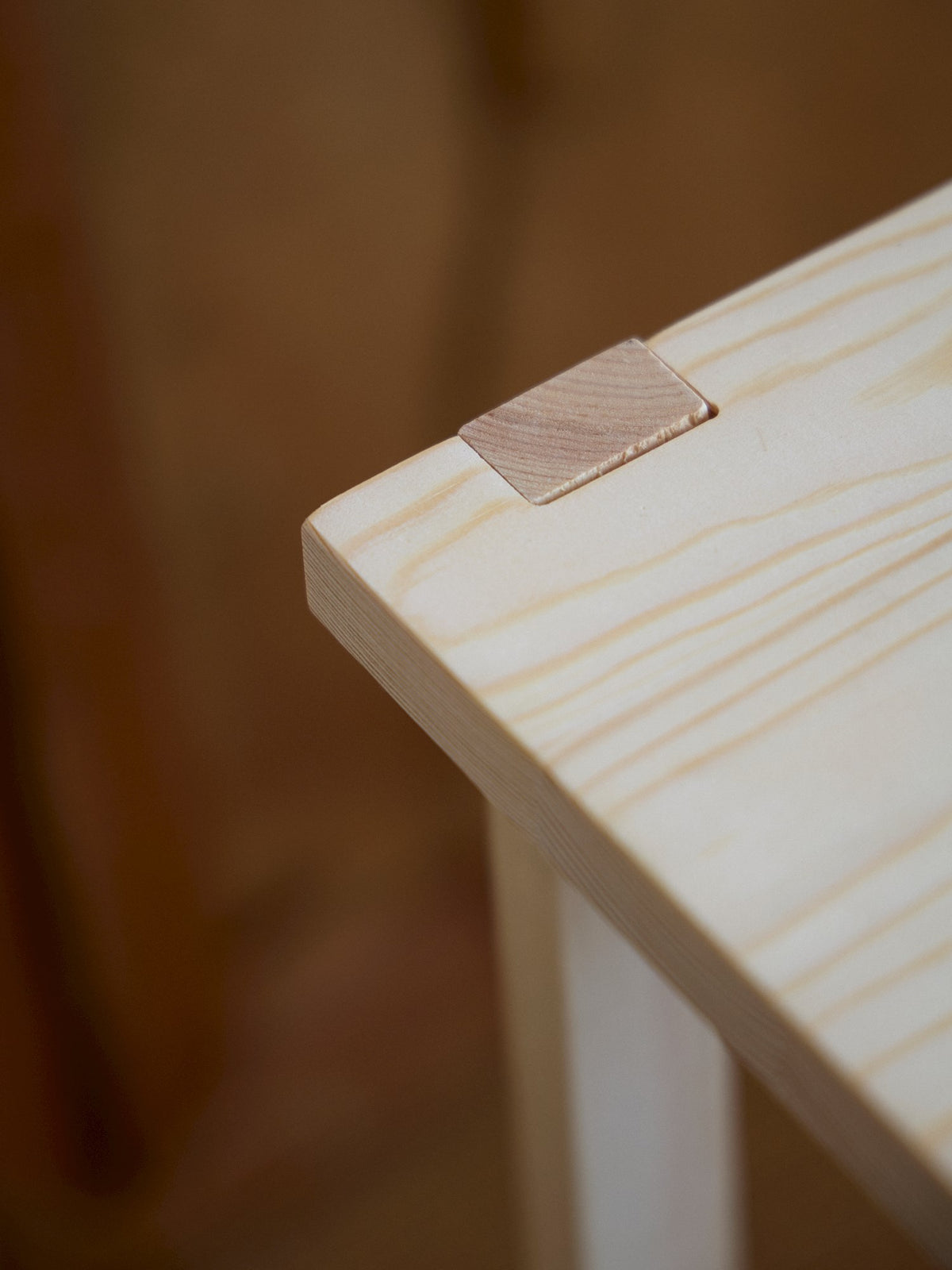 Pine plant stand