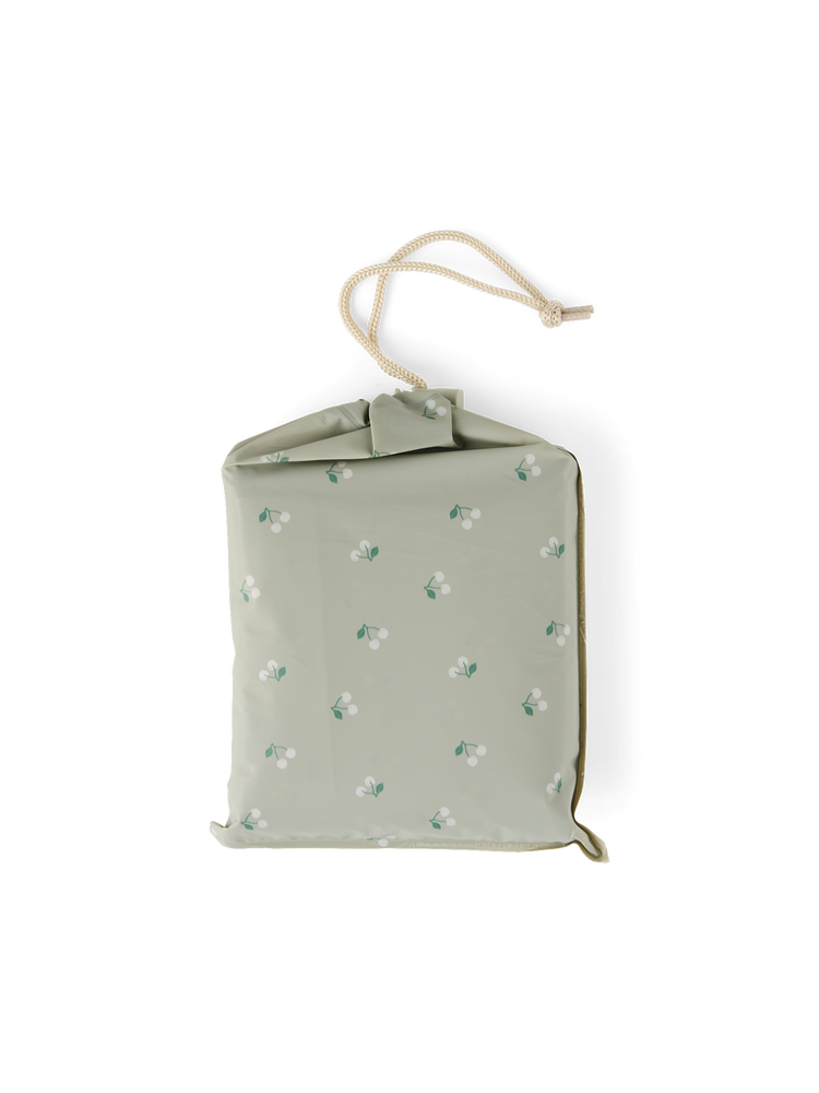 Reusable rain poncho for adults