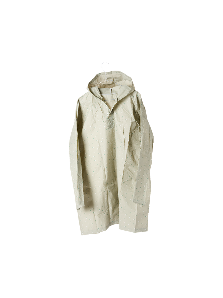 Reusable rain poncho for adults
