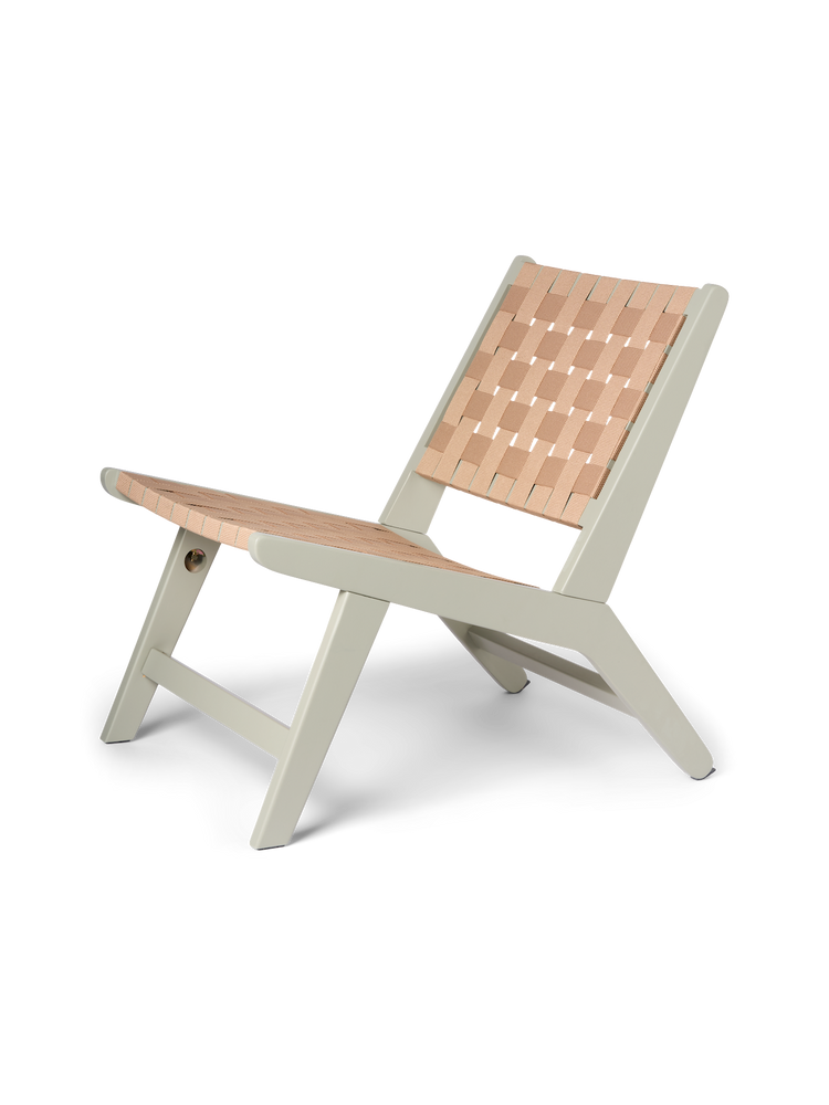 Lounge chair with fabric webbing