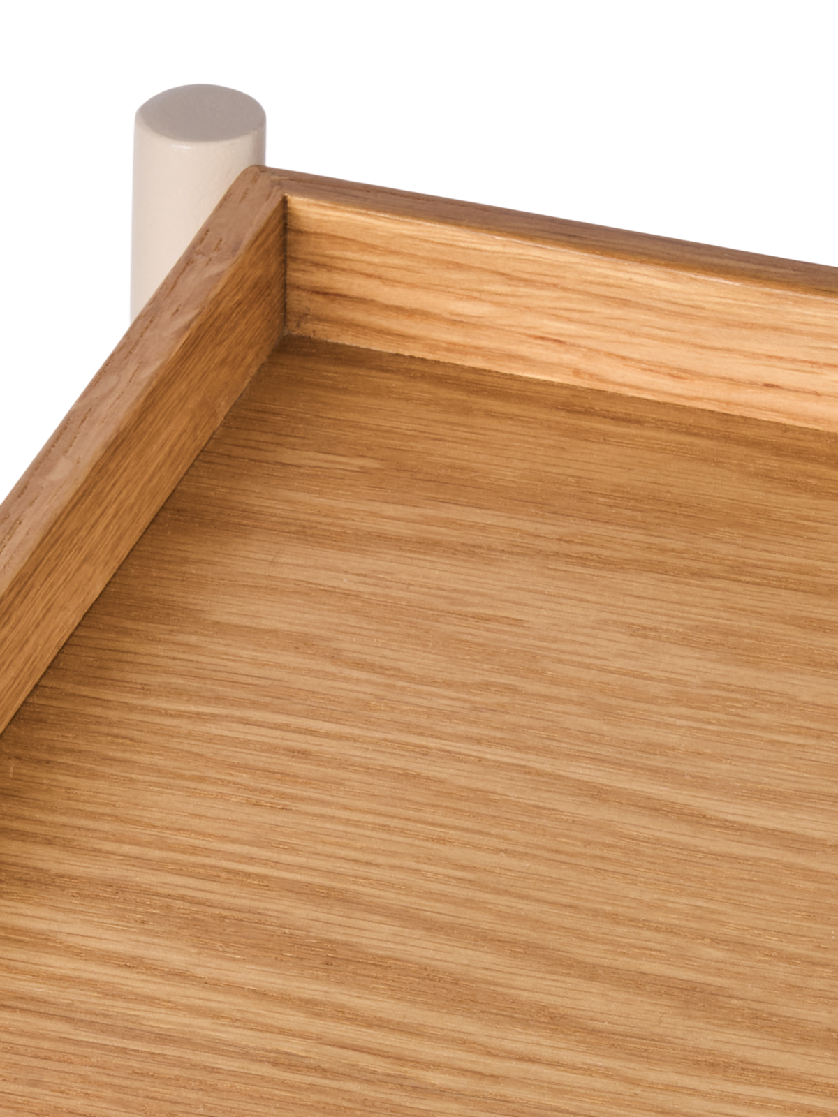 Floor shelf